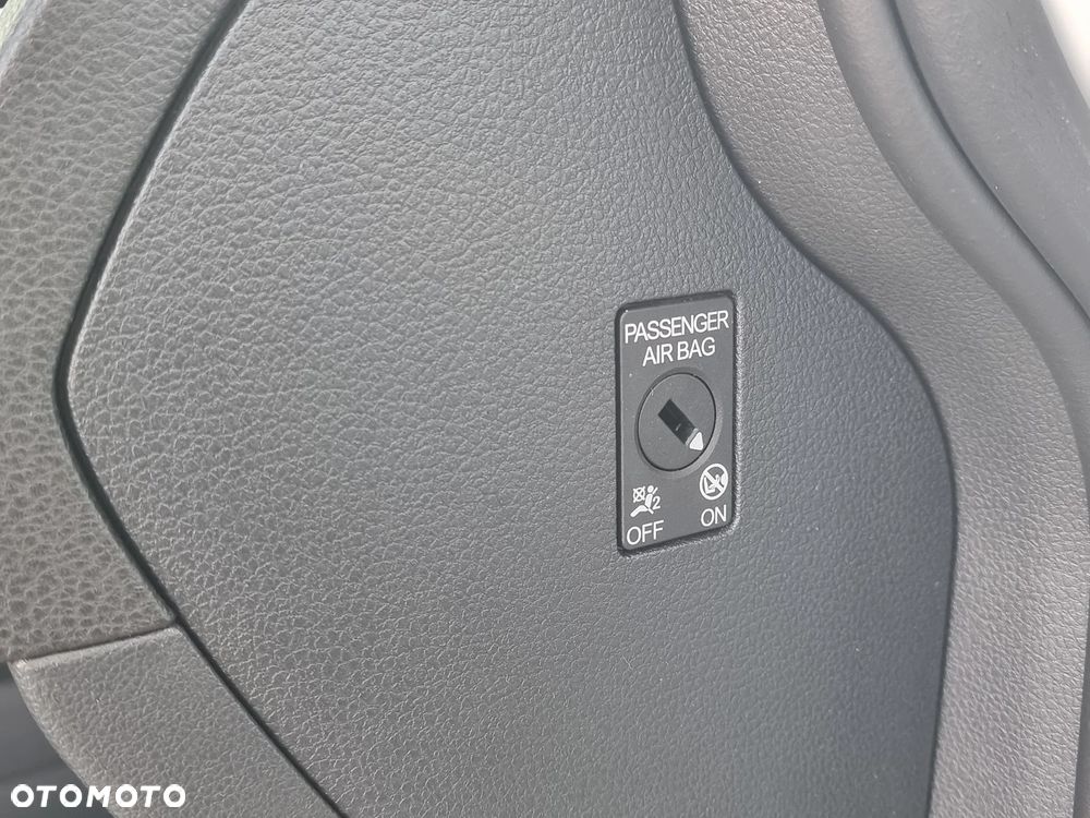 Volkswagen Golf - 27