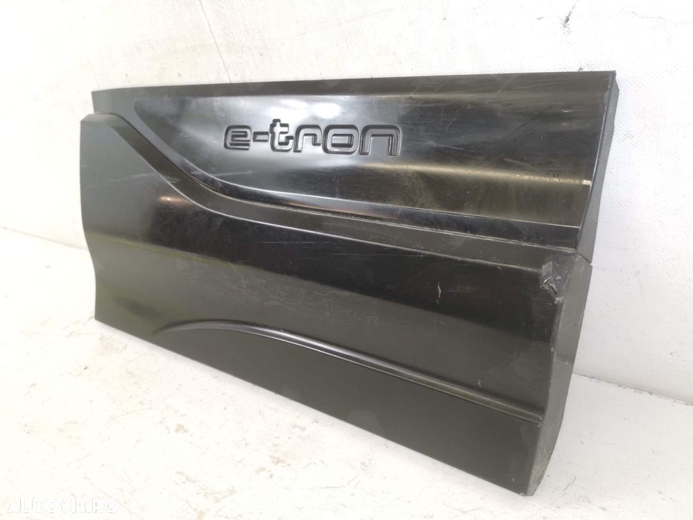 Bandou Usa Dreapta Spate   Audi Q6 E-Tron 2025 2026 Original - 3