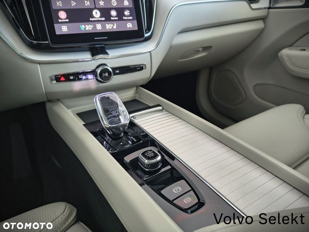Volvo XC 60 - 30