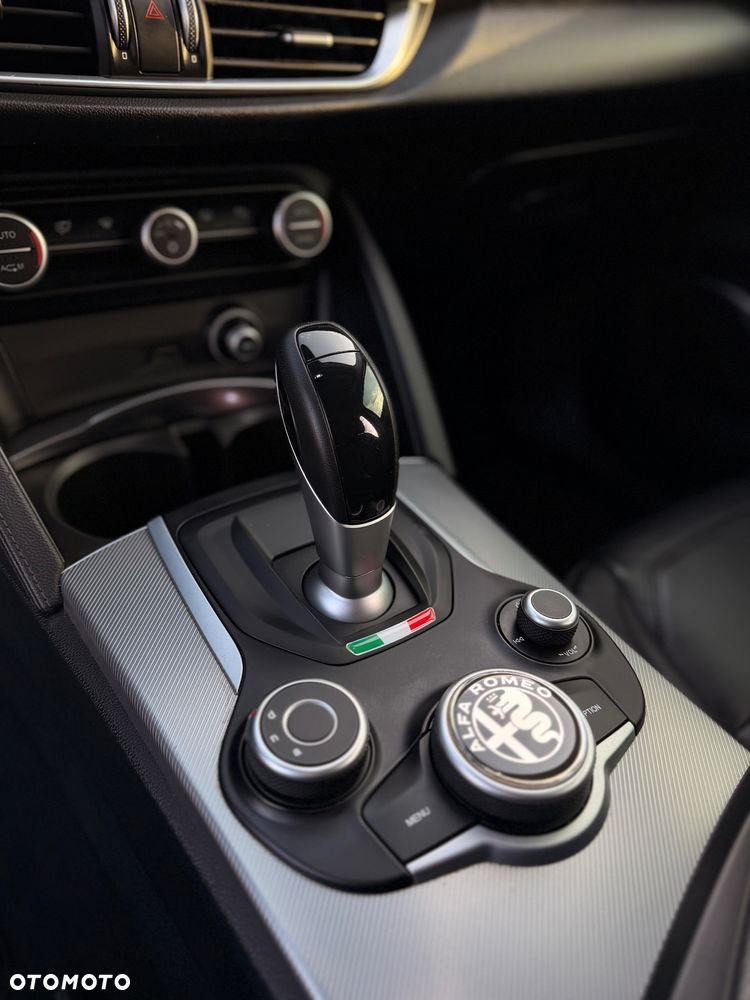 Alfa Romeo Stelvio 2.0 Turbo First Edition Q4 - 9
