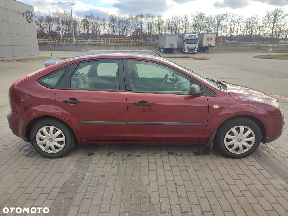 Ford Focus 1.6 Trend - 4