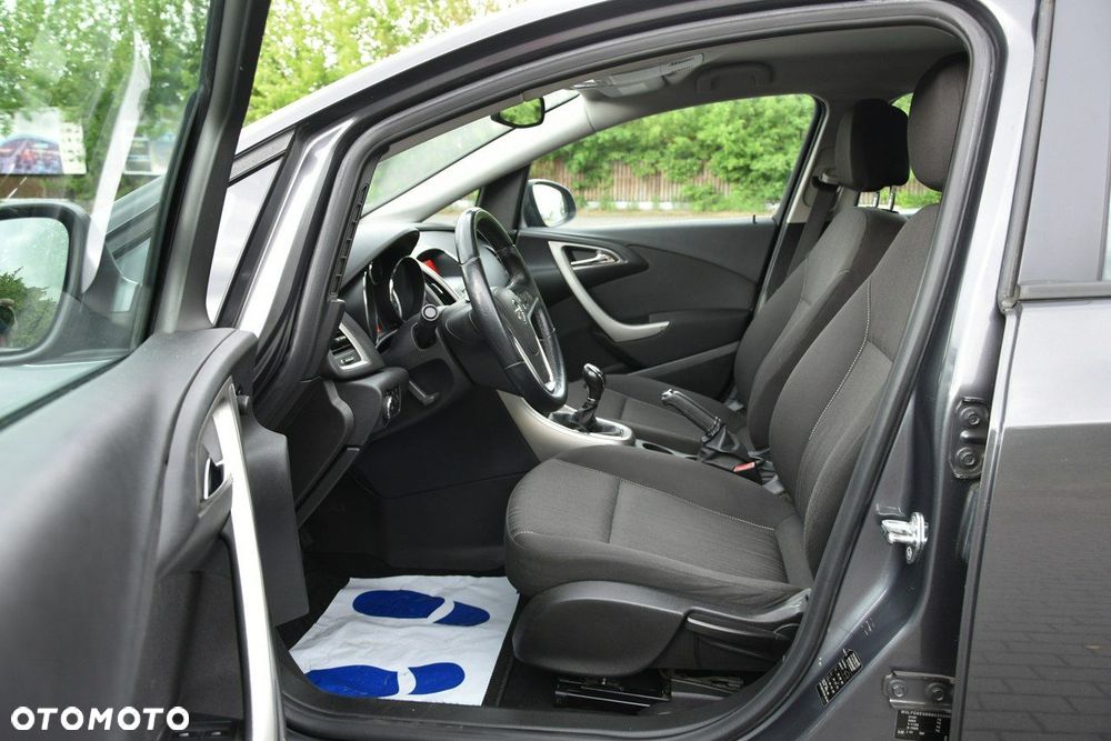 Opel Astra - 16