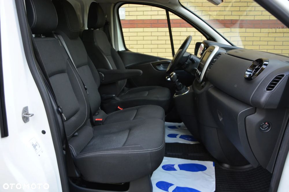Nissan NV300 - 18