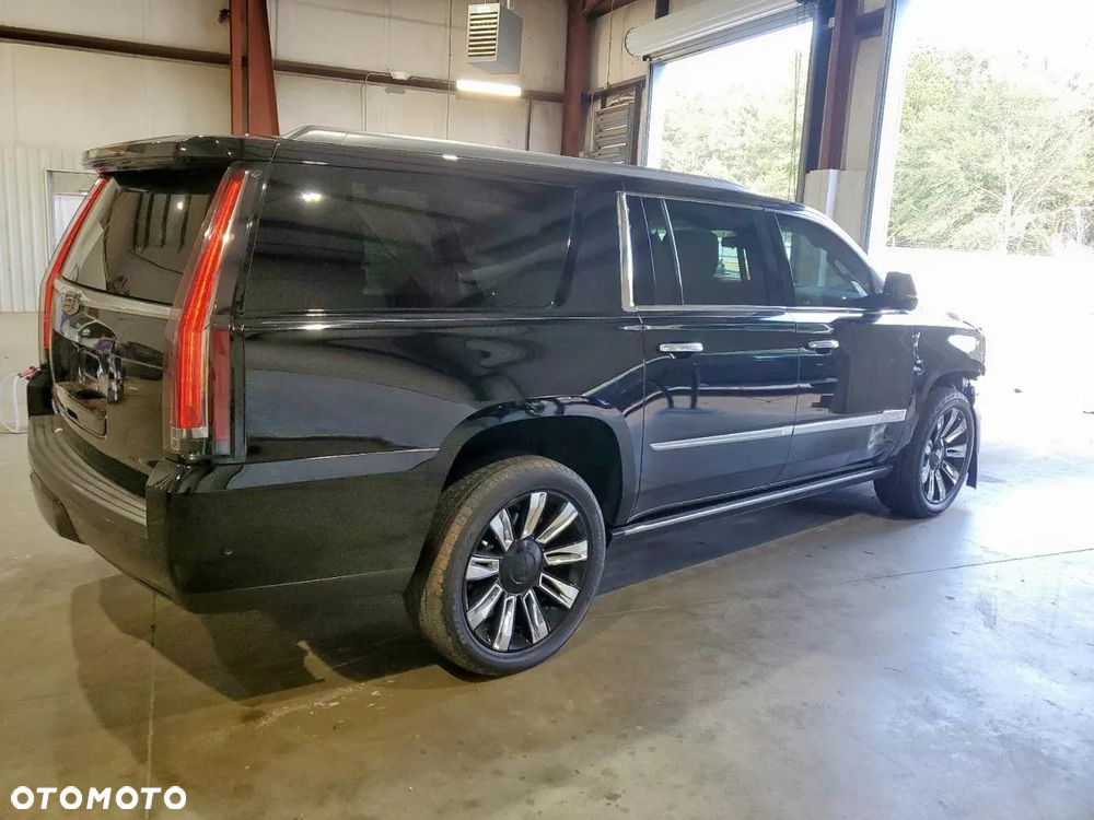 Cadillac Escalade ESV 6.2 V8 AWD AT Platinum - 3