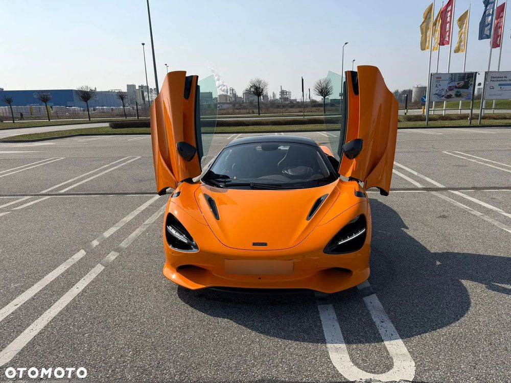 McLaren 750S - 15