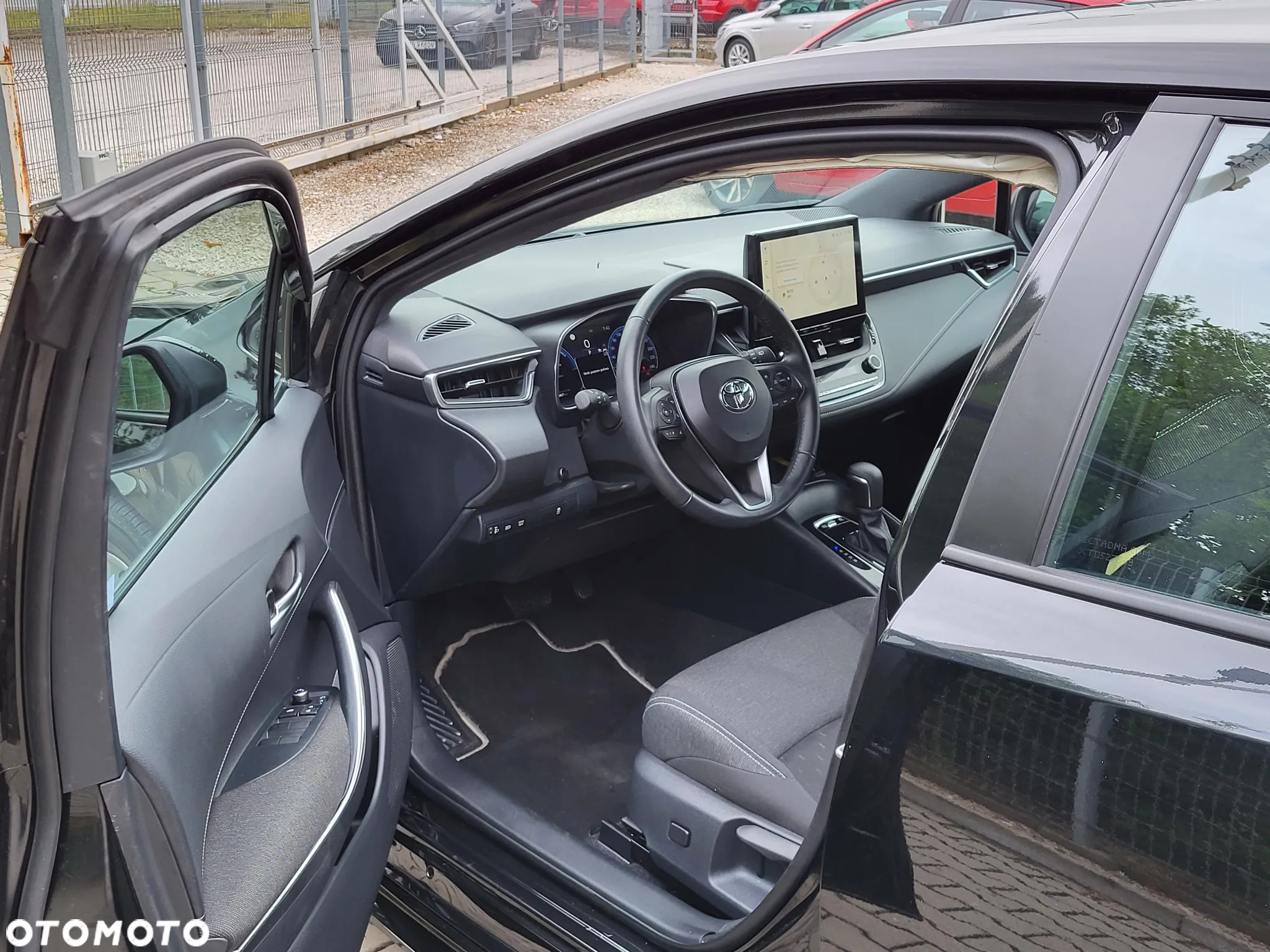 Toyota Corolla 1.8 Hybrid Comfort - 7