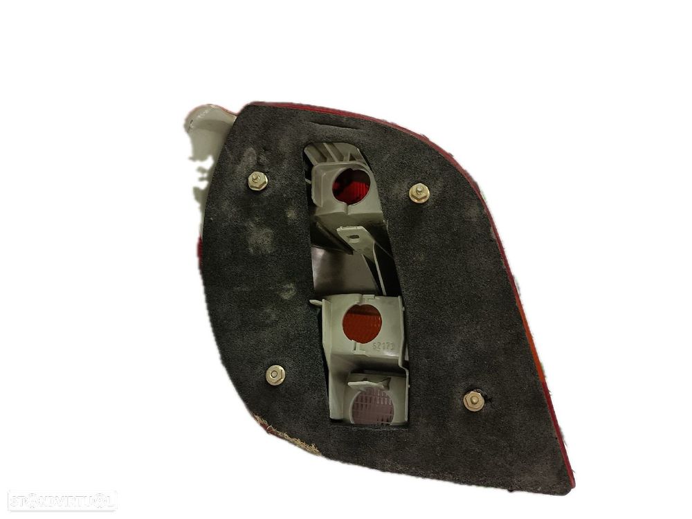 Farolim Dto Ford Fiesta Caixa (F3l, F5l) - 2