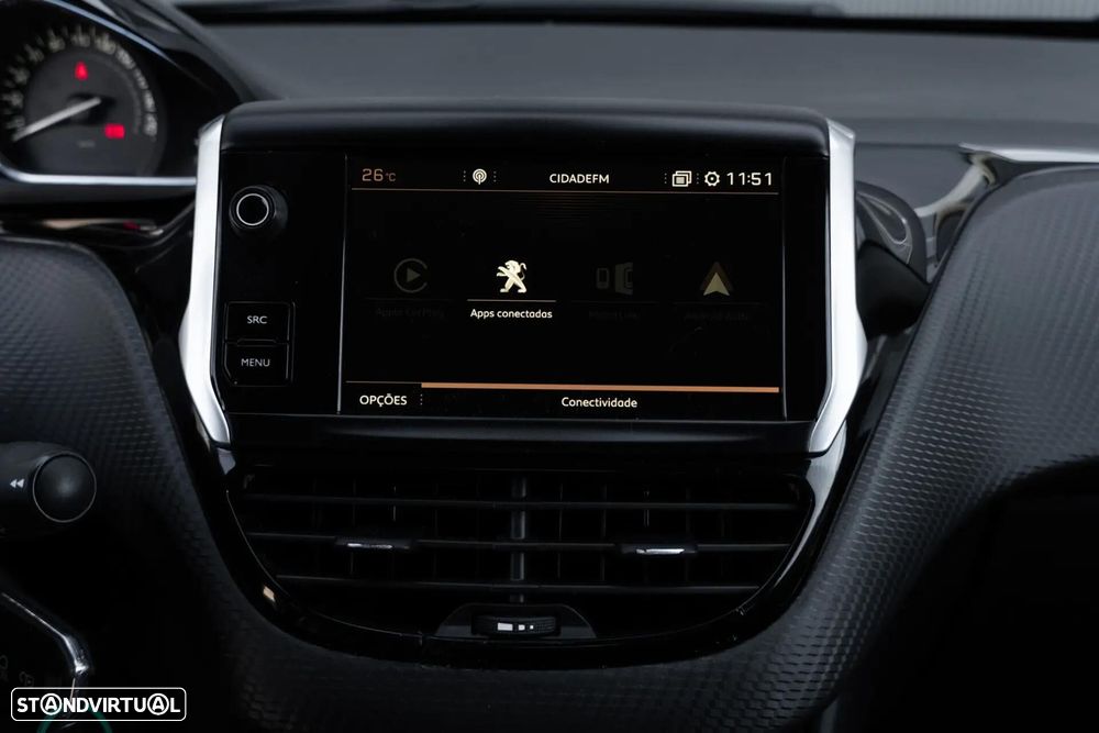 Peugeot 2008 1.2 PureTech Allure - 17
