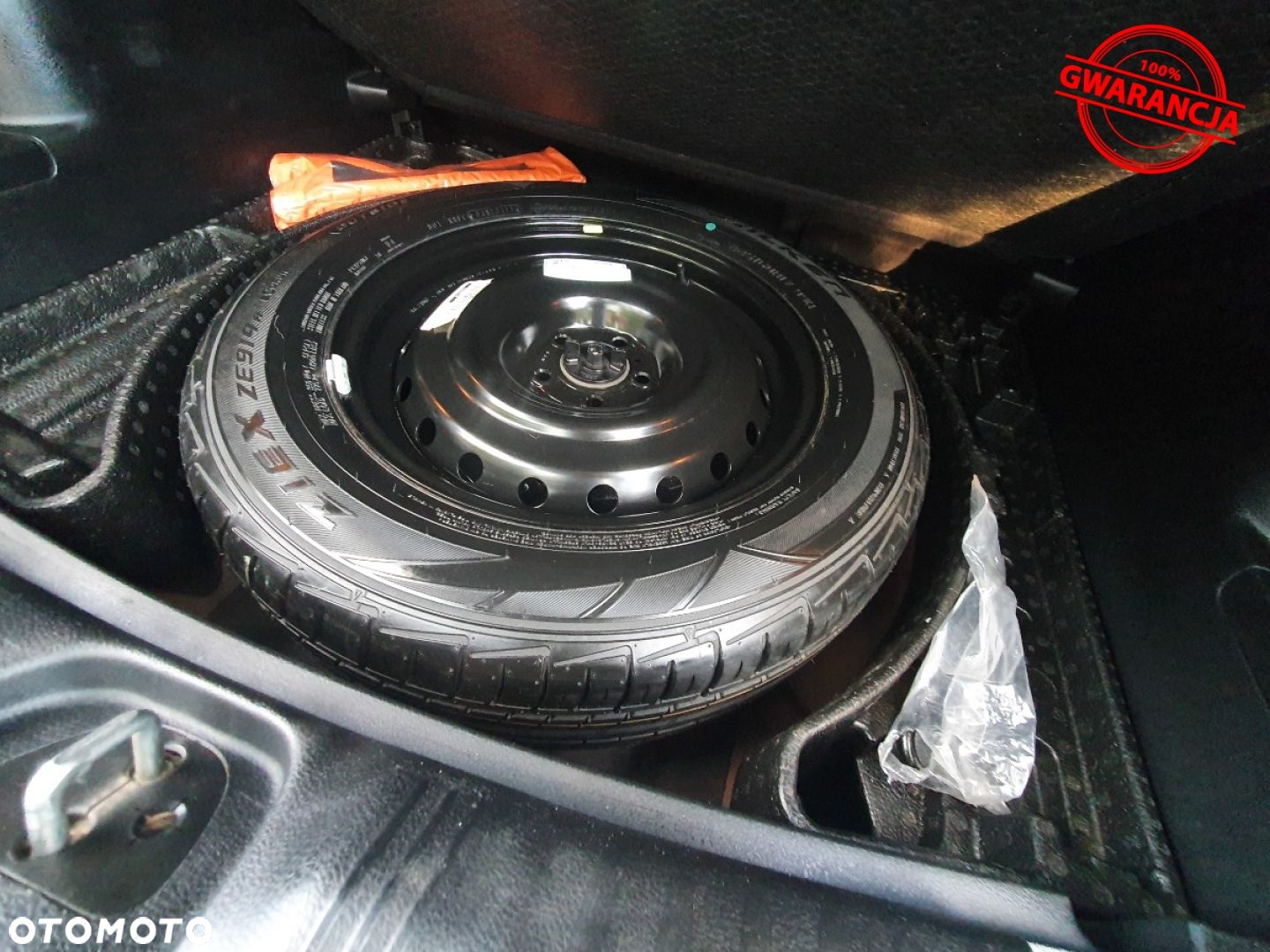Jeep Compass - 32