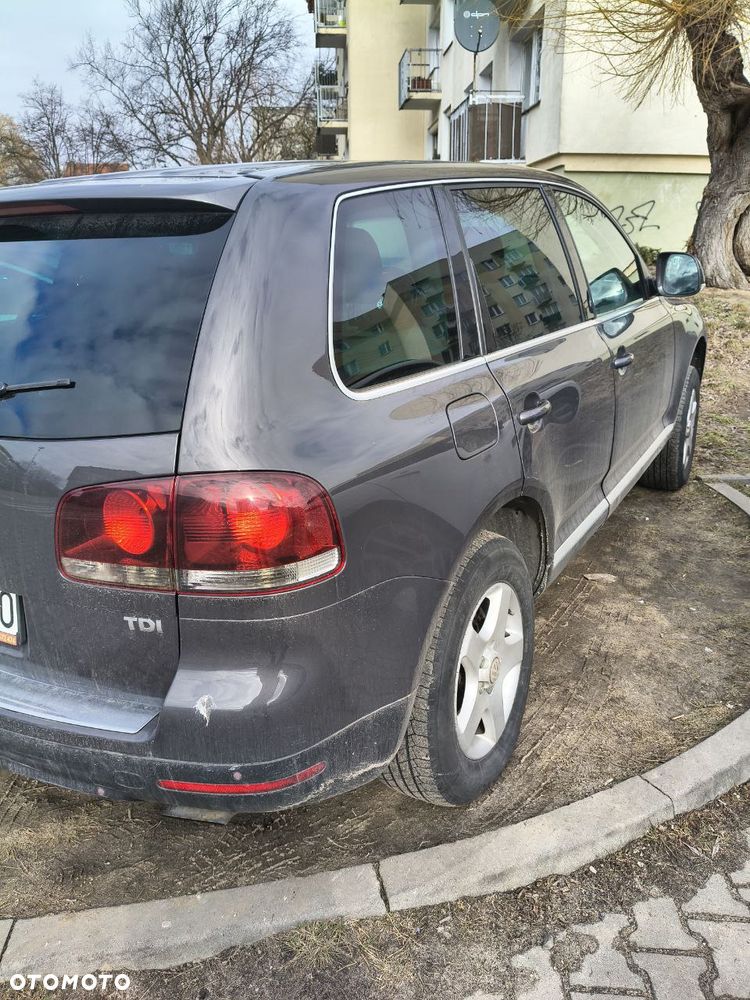 Volkswagen Touareg - 16