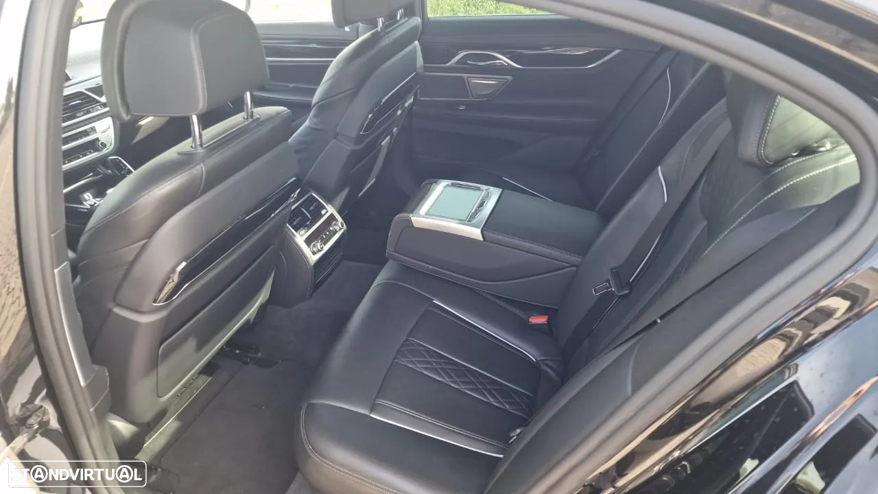 BMW 730 d xDrive Pack M - 43