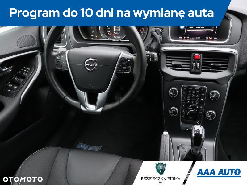 Volvo V40 - 8