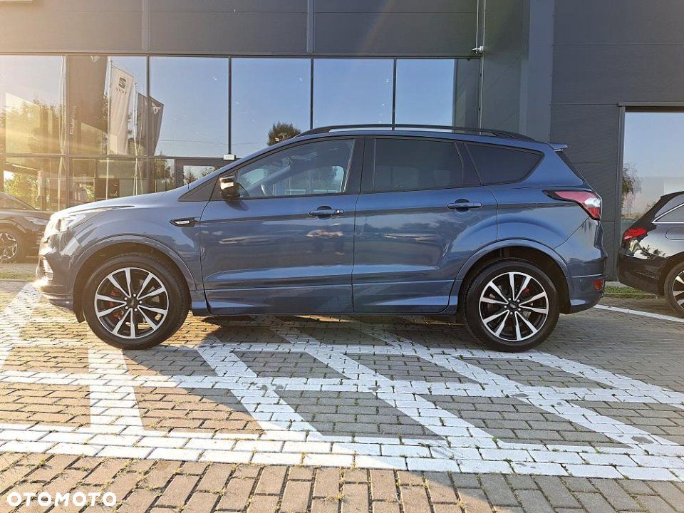 Ford Kuga - 2
