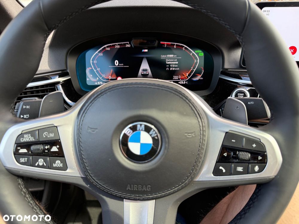 BMW Seria 5 540i xDrive mHEV M Sport sport - 14