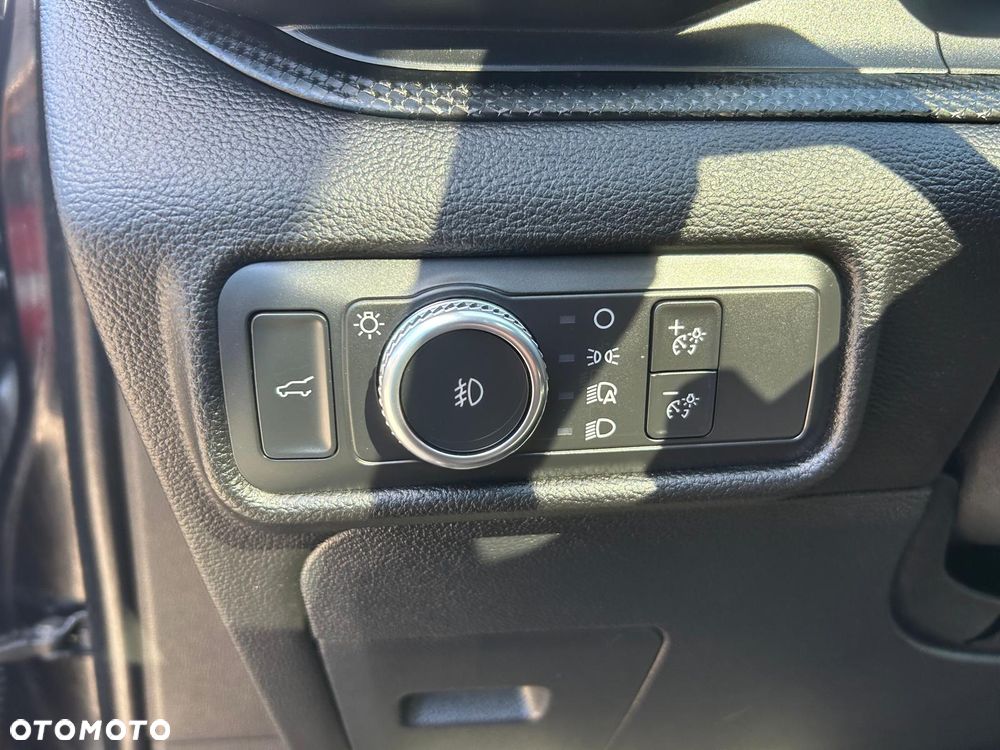 Ford Explorer EcoBoost Plug-in Hybrid PLATINUM - 29