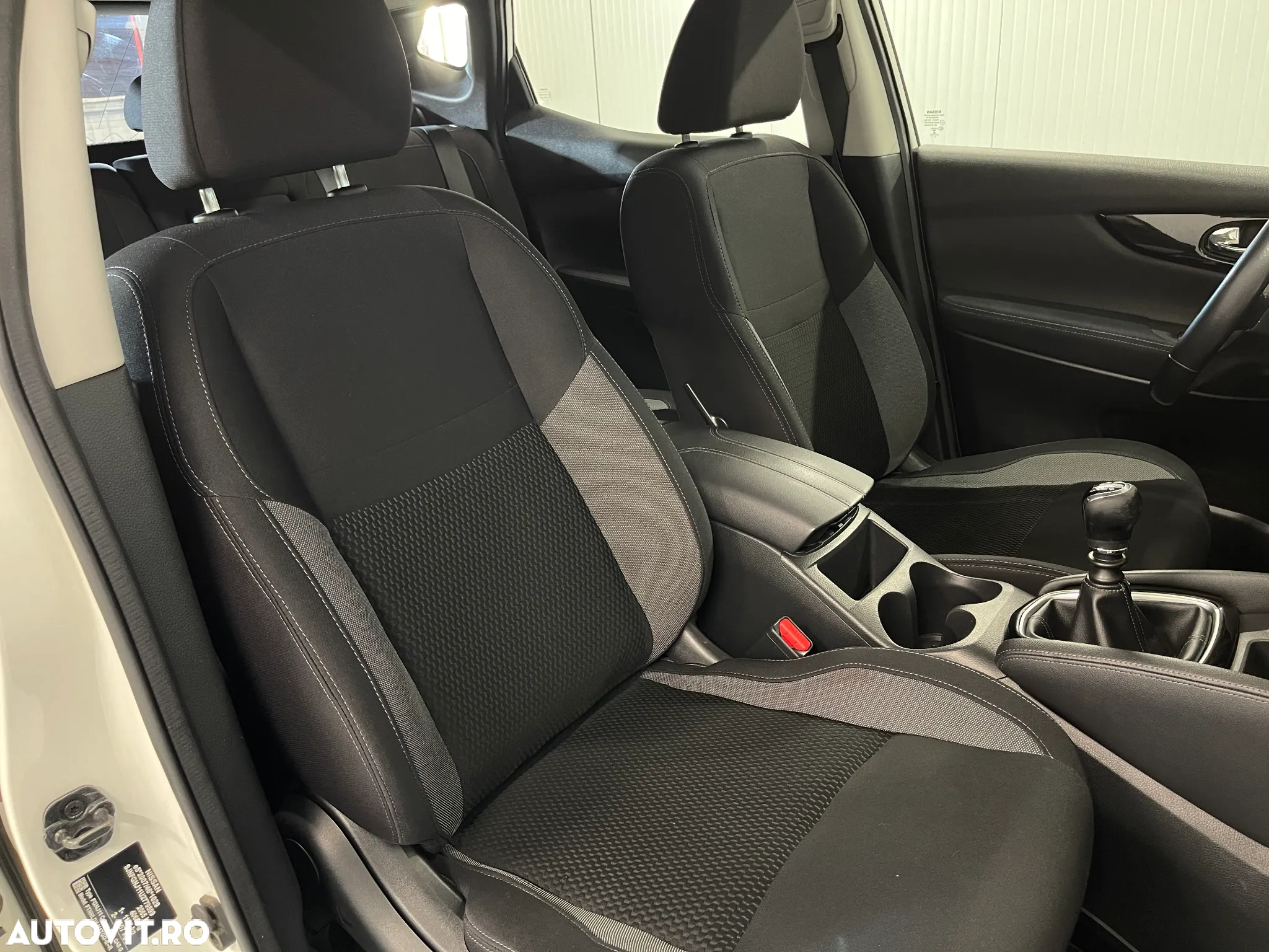 Nissan Qashqai 1.7D 150CP ALL MODE 4X4-I Tekna - 9