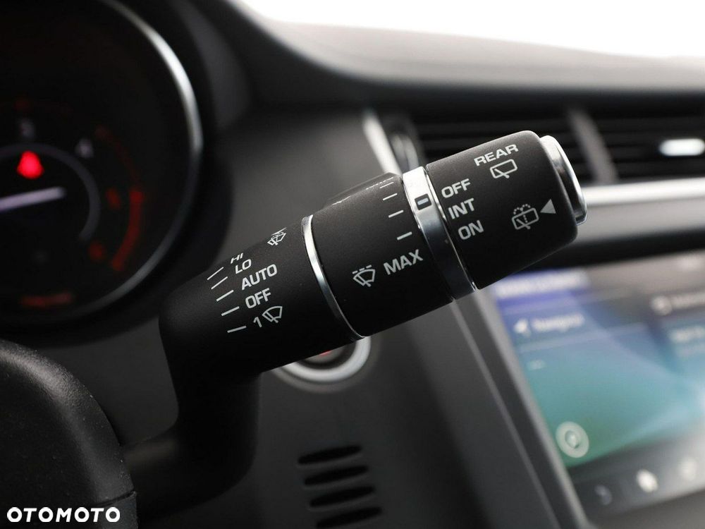 Jaguar F-Pace 2.0 i4D AWD Pure - 33