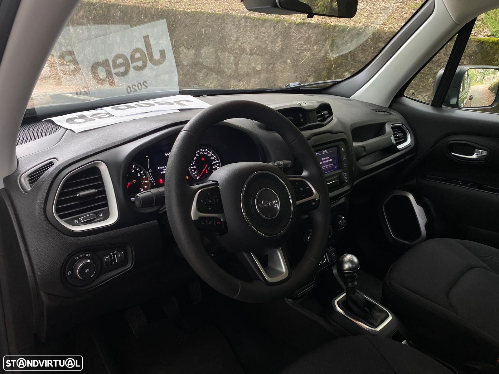Jeep Renegade - 29
