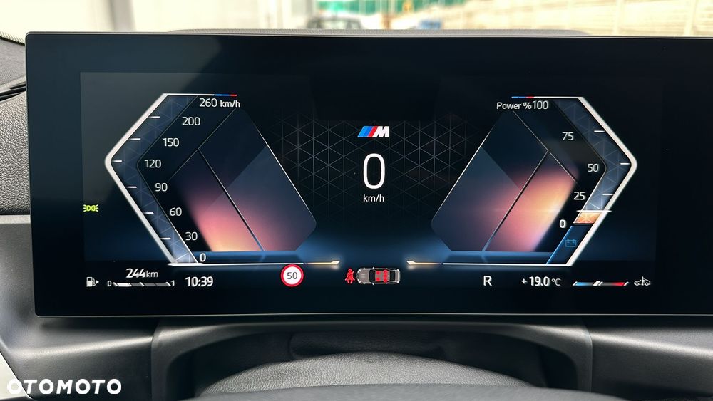 BMW Seria 3 318i M Sport - 29