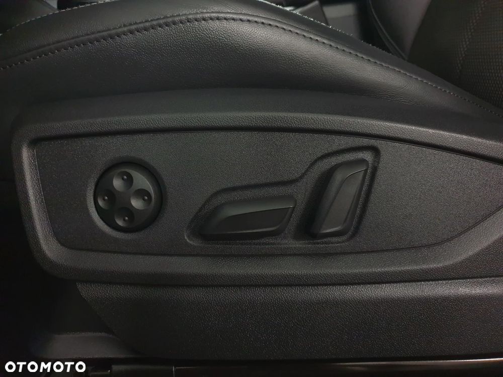 Audi Q5 Sportback 40 TDI quattro S tronic S line - 32