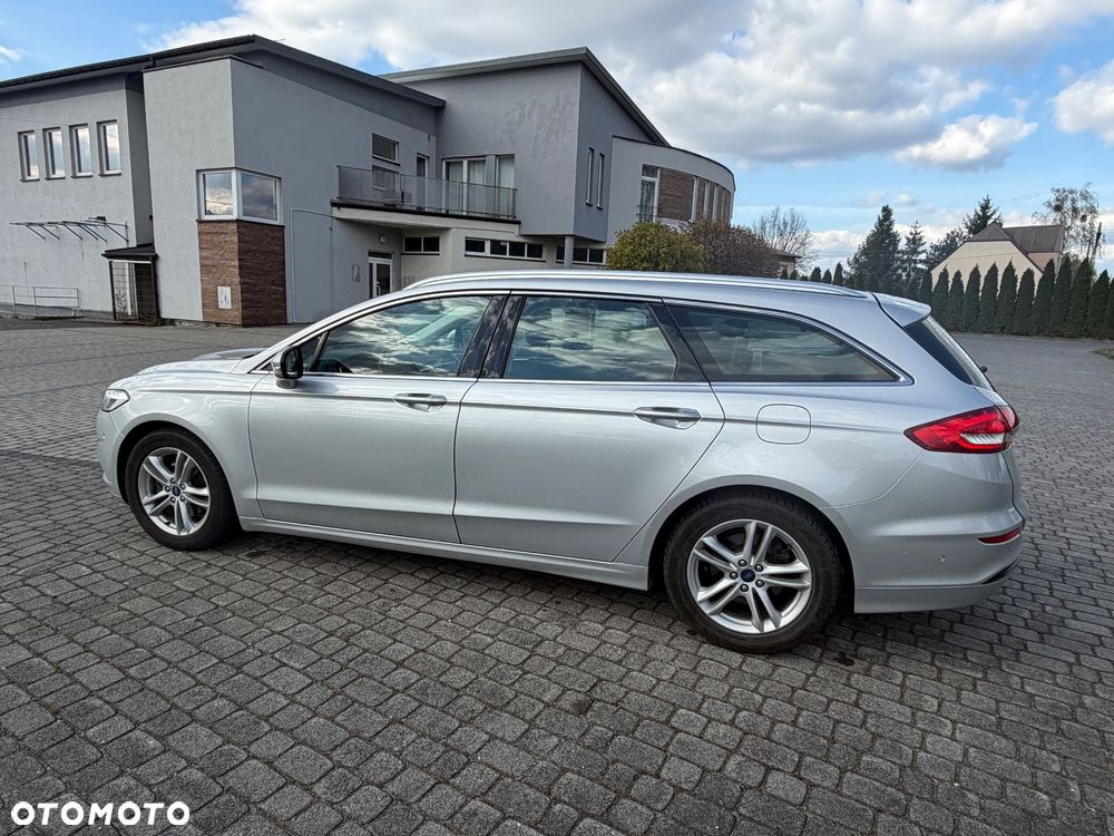 Ford Mondeo 2.0 TDCi Titanium PowerShift - 6