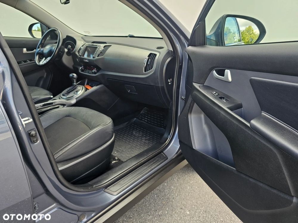 Kia Sportage 2.0 CRDI 4WD Automatik Vision - 9