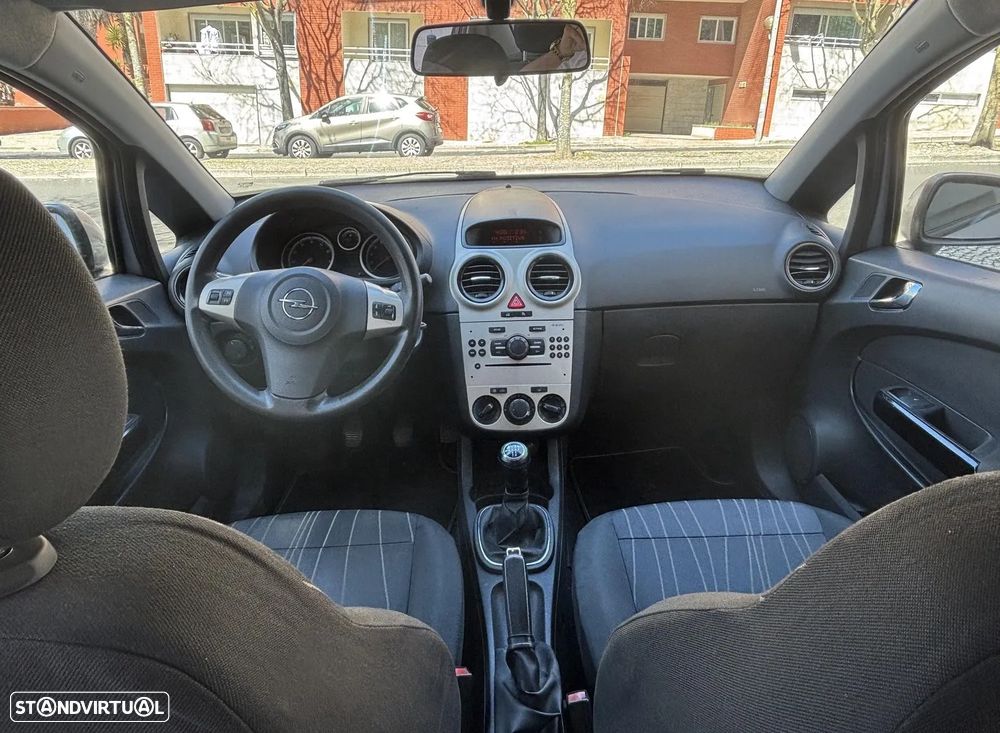 Opel Corsa 1.2 CMON - 4