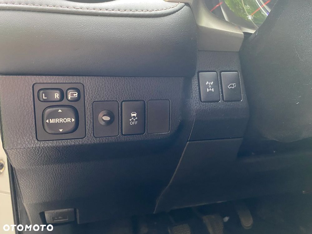 Toyota RAV4 2.0 D-4D Premium - 20