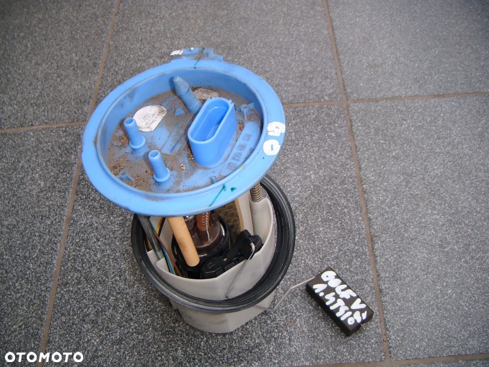 vw golf V 1.4tfsi pompa paliwa 1k0919051bh - 1