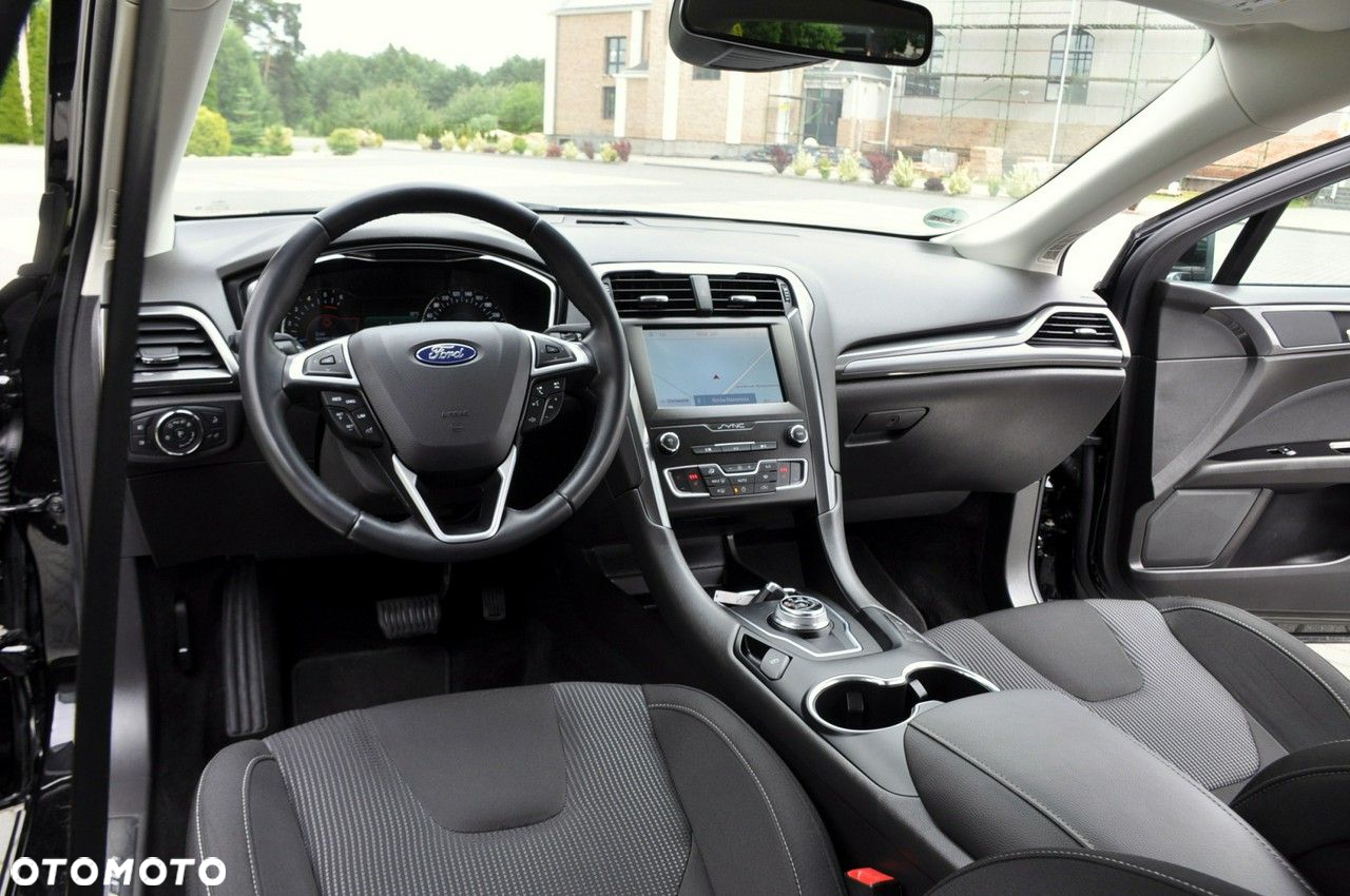 Ford Mondeo - 29