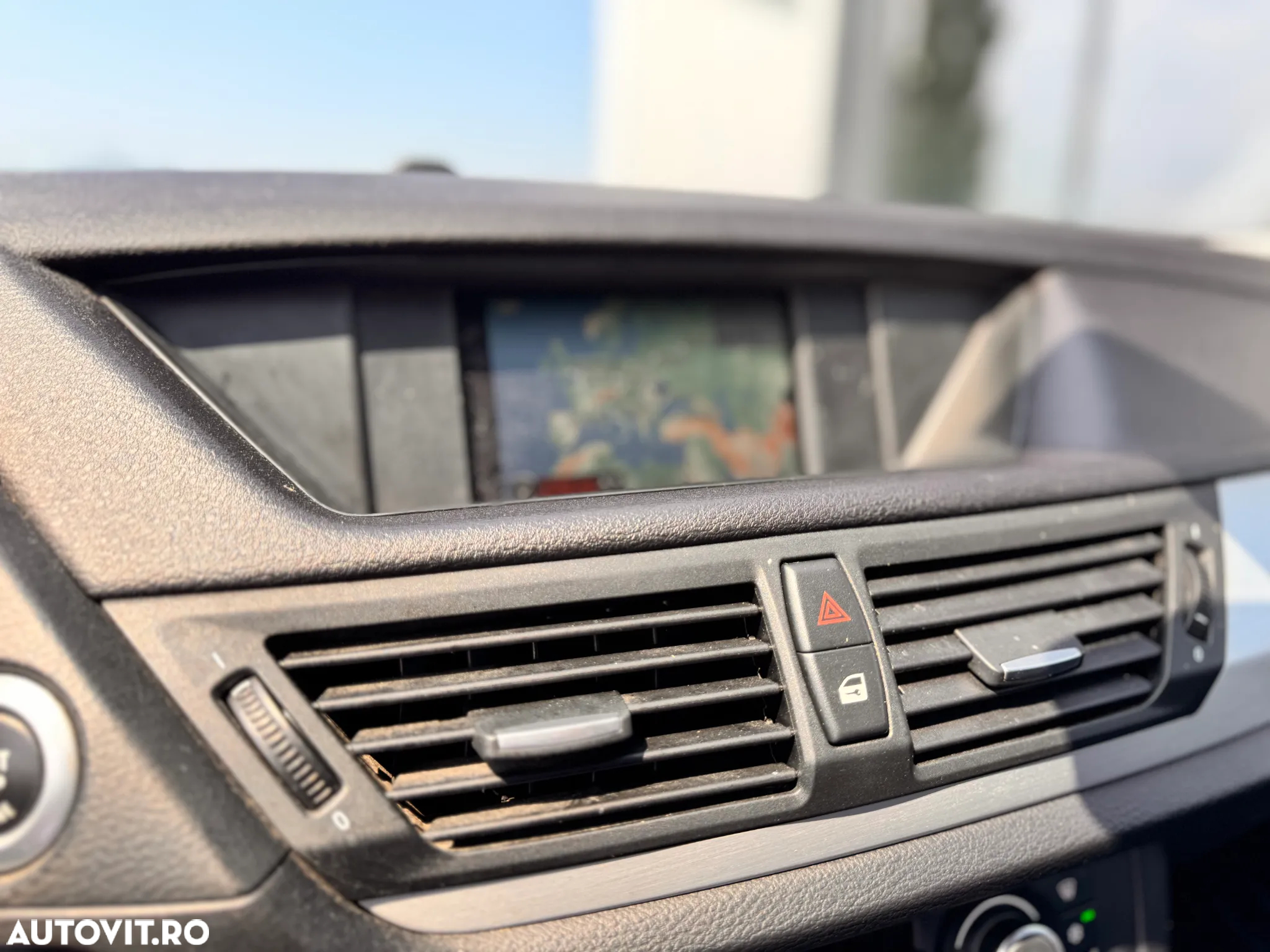 BMW X1 sDrive20d - 28