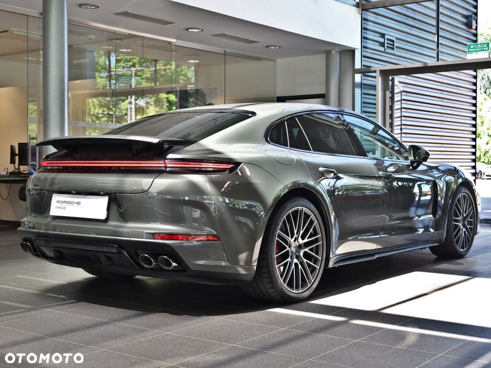 Porsche Panamera - 5