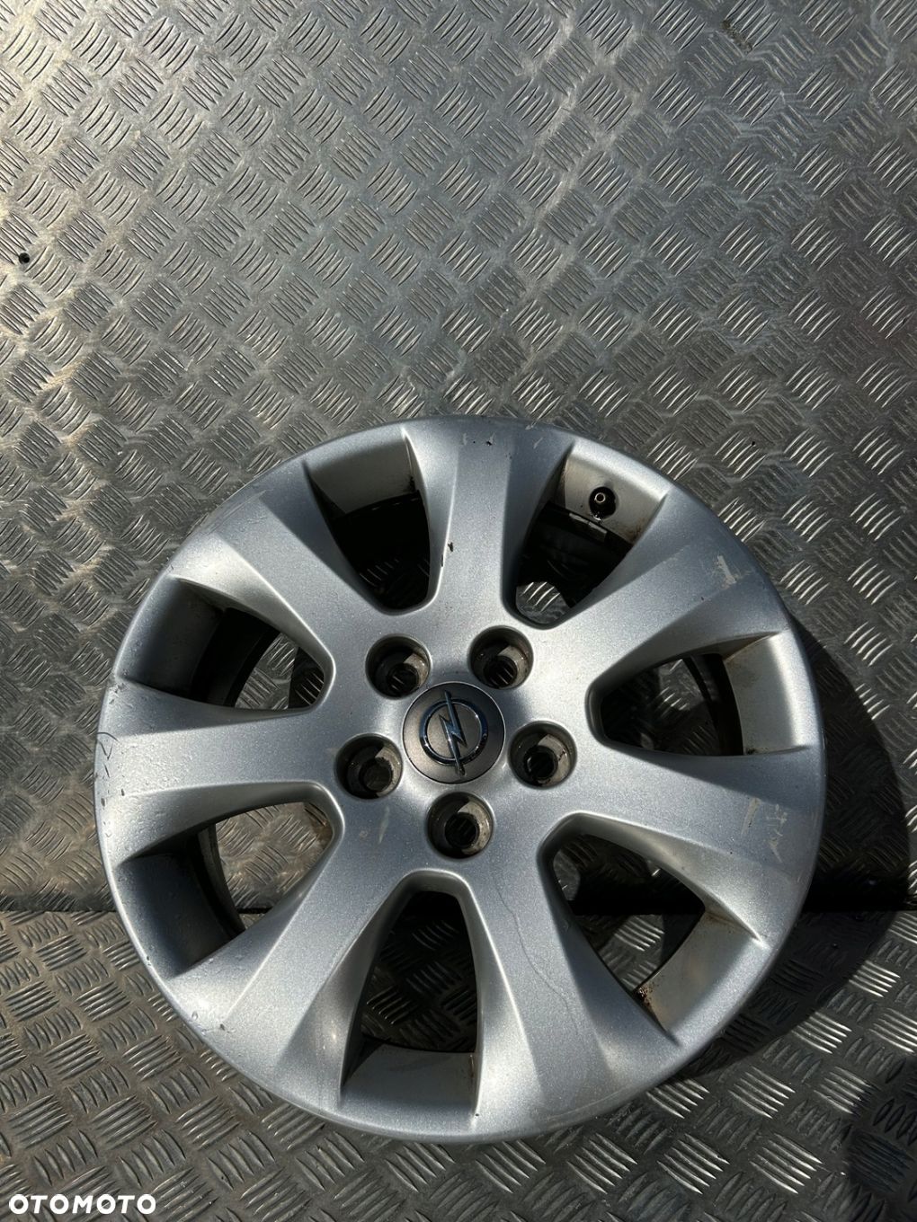 FELGA OPEL 7Jx17 ET41 5x120 13351762 - 1