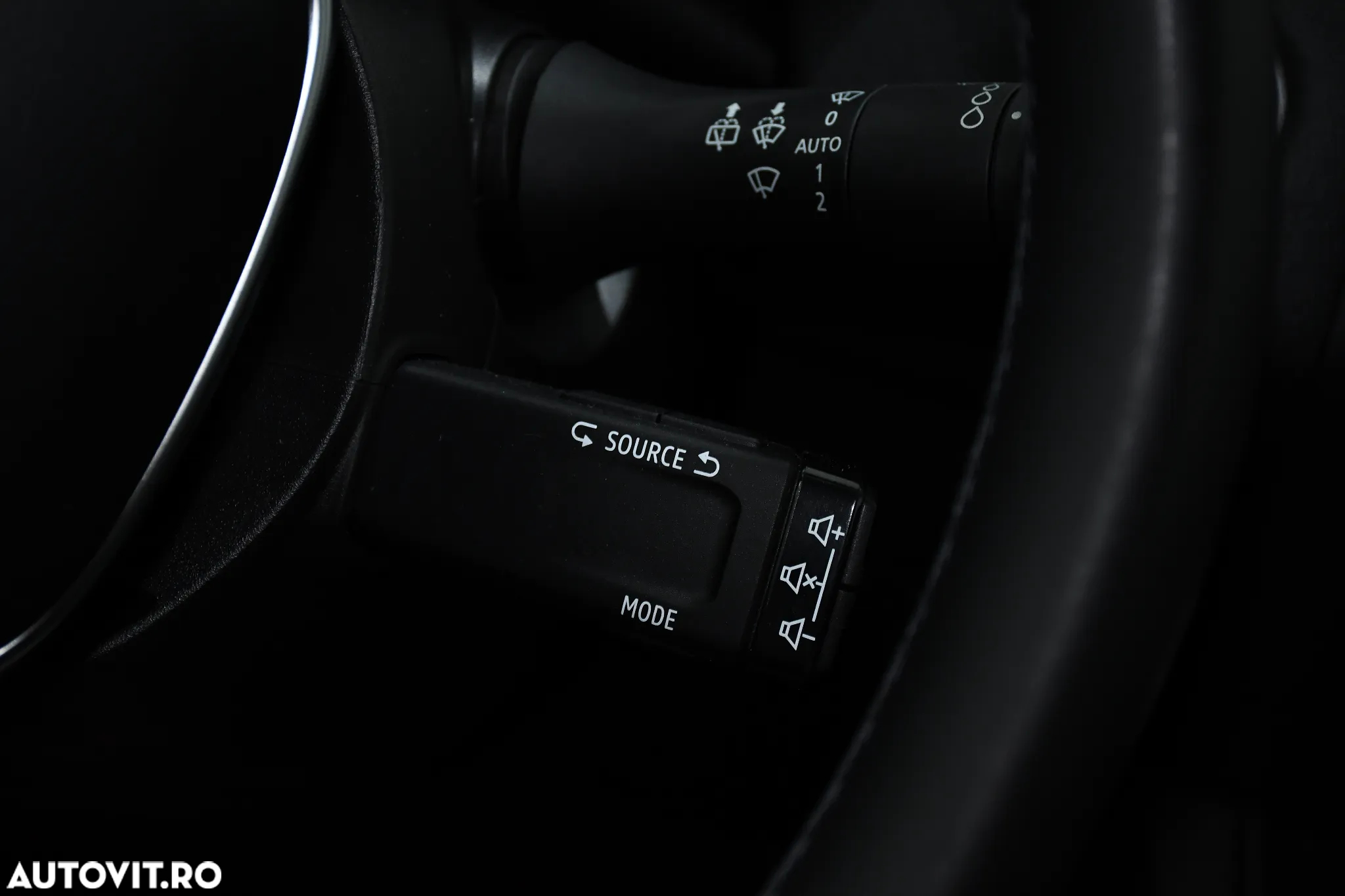 Renault Captur E-TECH Full Hybrid 145 EVOLUTION - 28