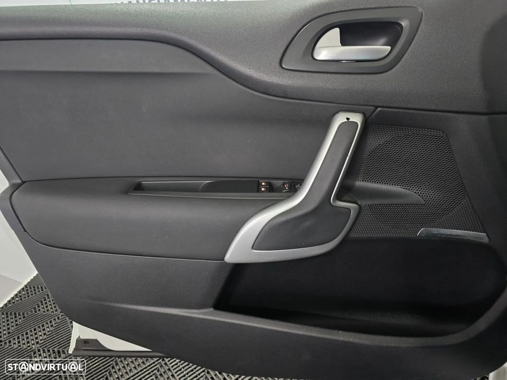 Citroën DS4 1.6 BlueHDi So Chic EAT6 - 15