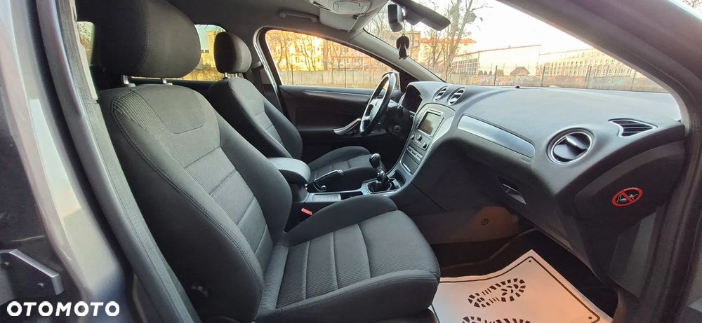 Ford Mondeo 2.0 TDCi Titanium - 25