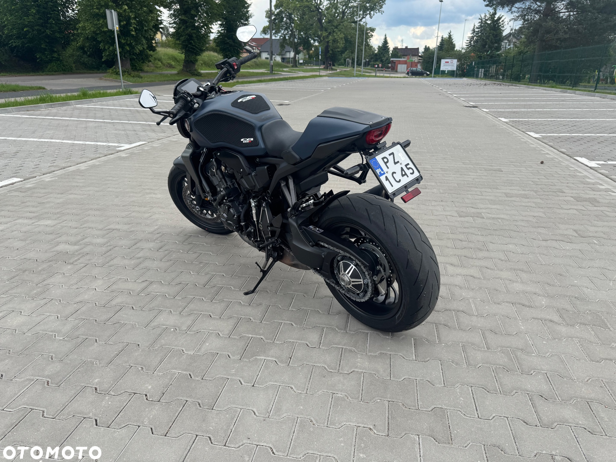 Honda CB - 4