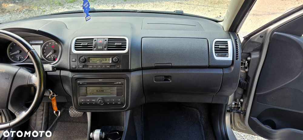 Skoda Roomster 1.6 16V Tiptronic Comfort PLUS EDITION - 17