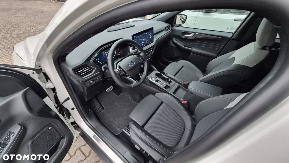 Ford Kuga - 14