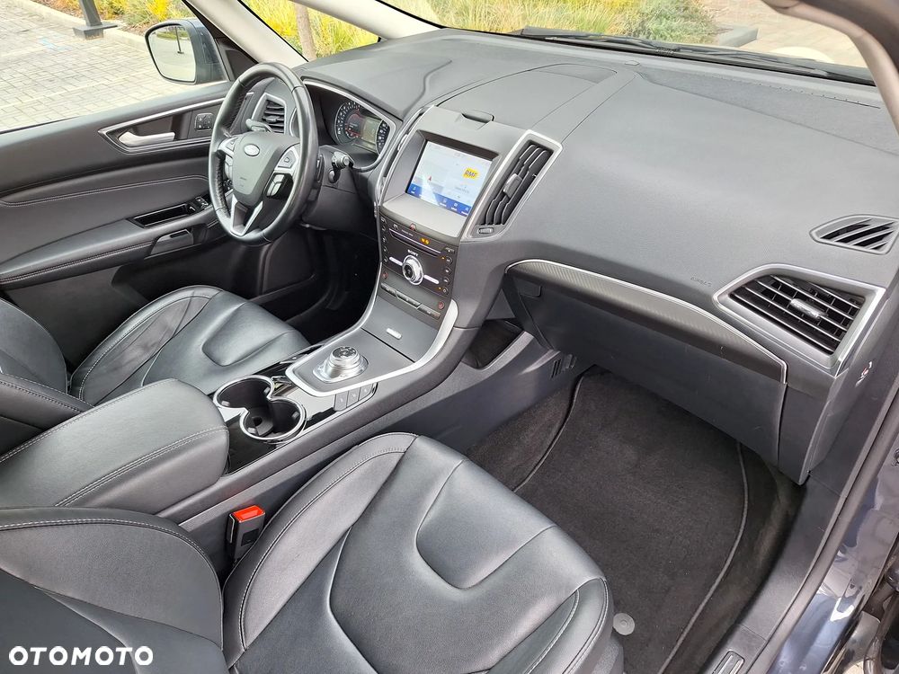 Ford S-Max 2.0 EcoBlue Titanium - 23
