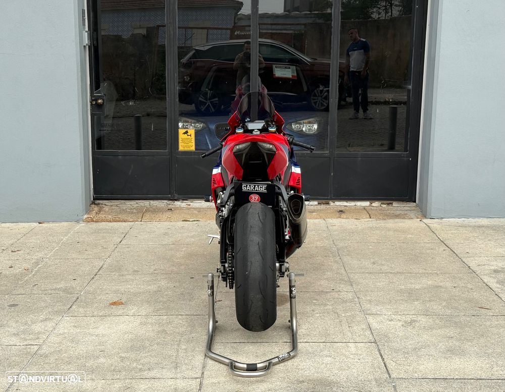 Honda CBR 1000RR-R Fireblade SP - 12