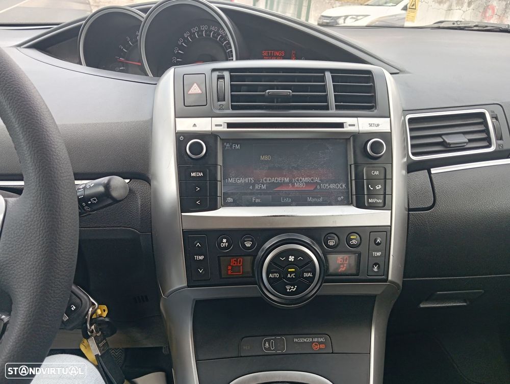 Toyota Verso 1.6 D-4D Comfort+GPS - 9