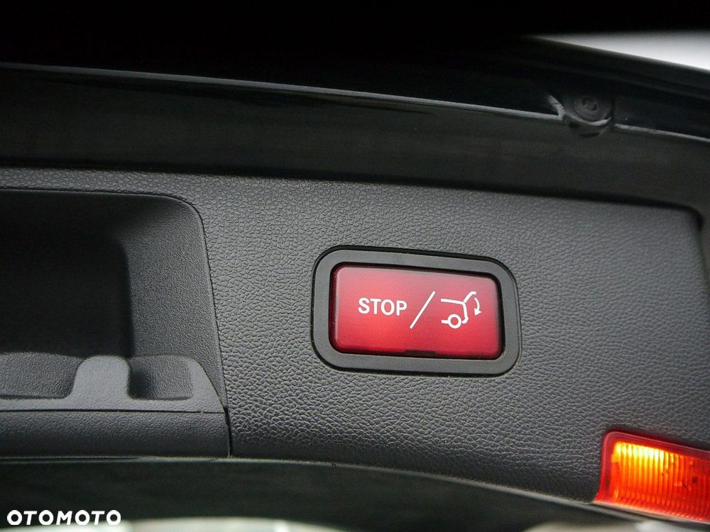 Mercedes-Benz Klasa E 220 BlueTEC 4Matic 7G-TRONIC Avantgarde - 14