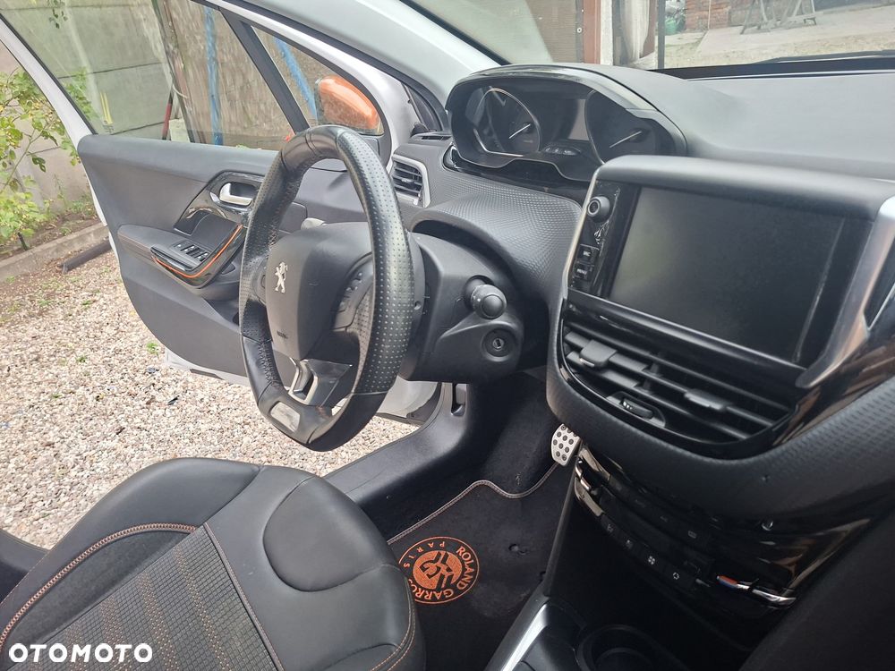 Peugeot 208 1.2 PureTech Allure S&S - 25