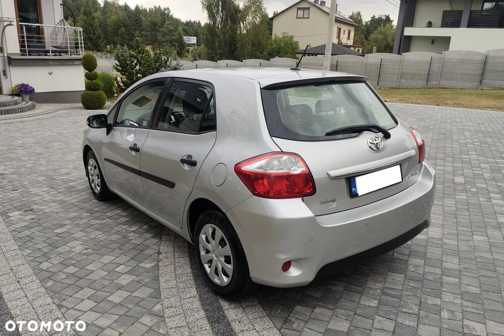 Toyota Auris 1.33 VVT-i Luna - 3