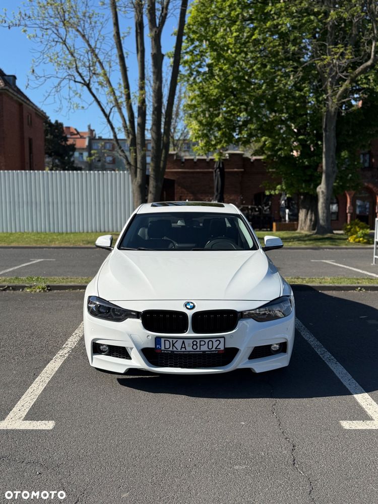 BMW Seria 3 320i - 2