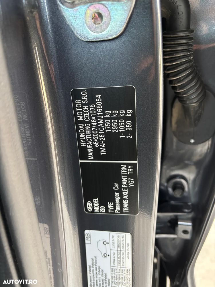 Hyundai i30 1.5 110CP M/T Comfort - 32