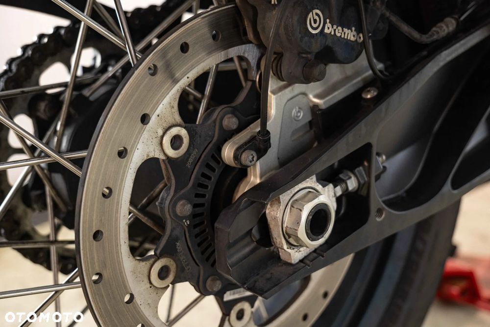 KTM Super Adventure - 37