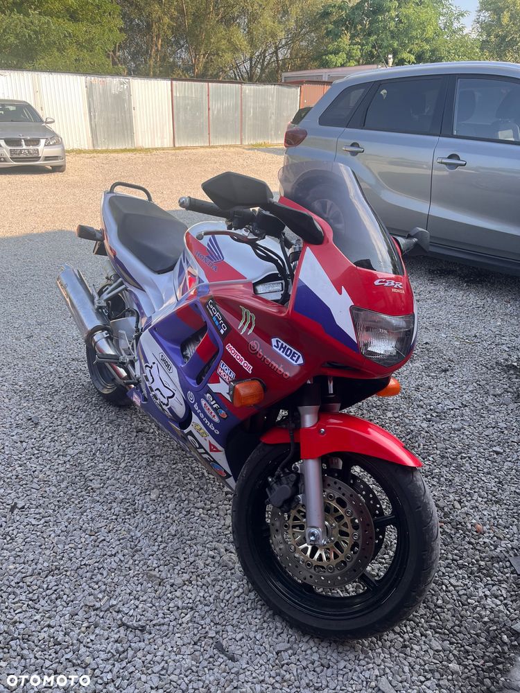 Honda CBR - 2