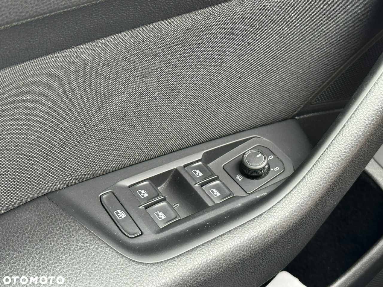 Volkswagen Passat 2.0 TDI EVO Business - 12